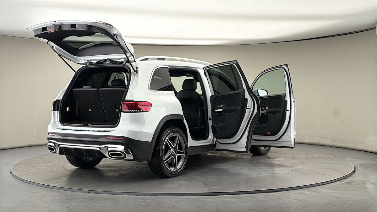 More views of Mercedes-Benz GLB