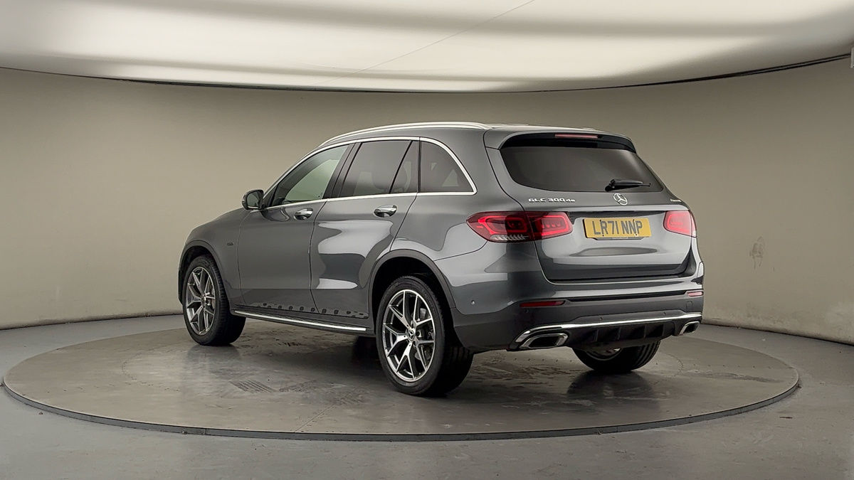 Mercedes-Benz GLC Image 2