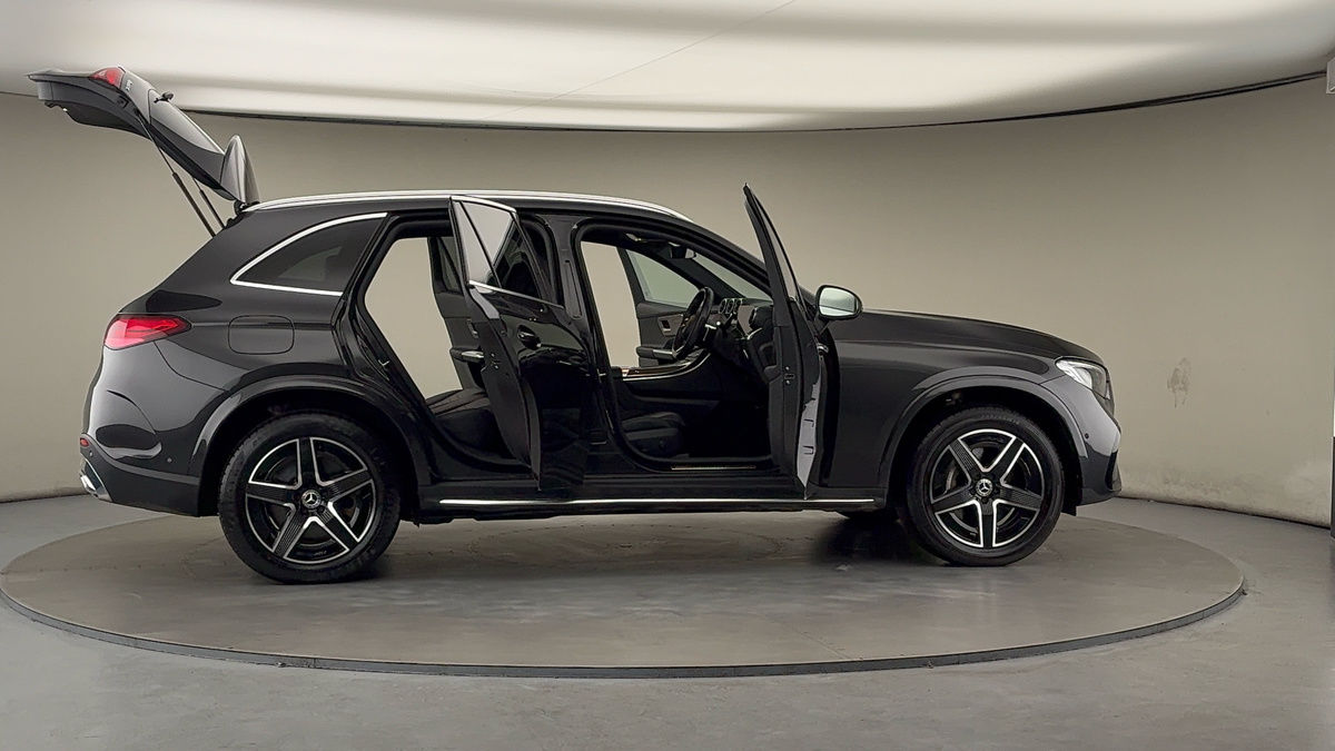 More views of Mercedes-Benz GLC