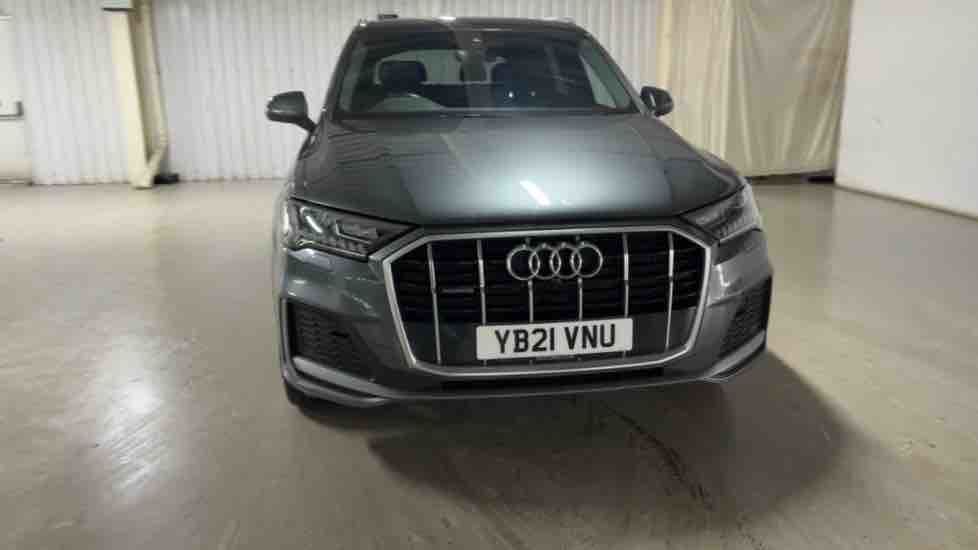 More views of Audi Q7