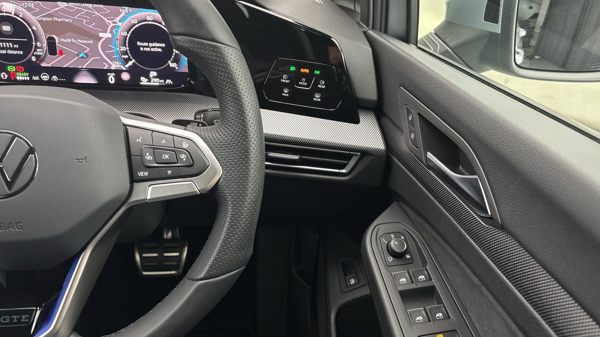 Volkswagen Golf Image 14