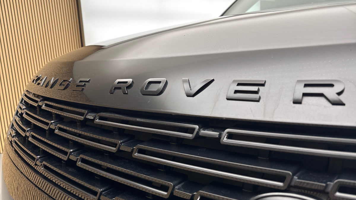 Land Rover Range Rover Sport Image 24