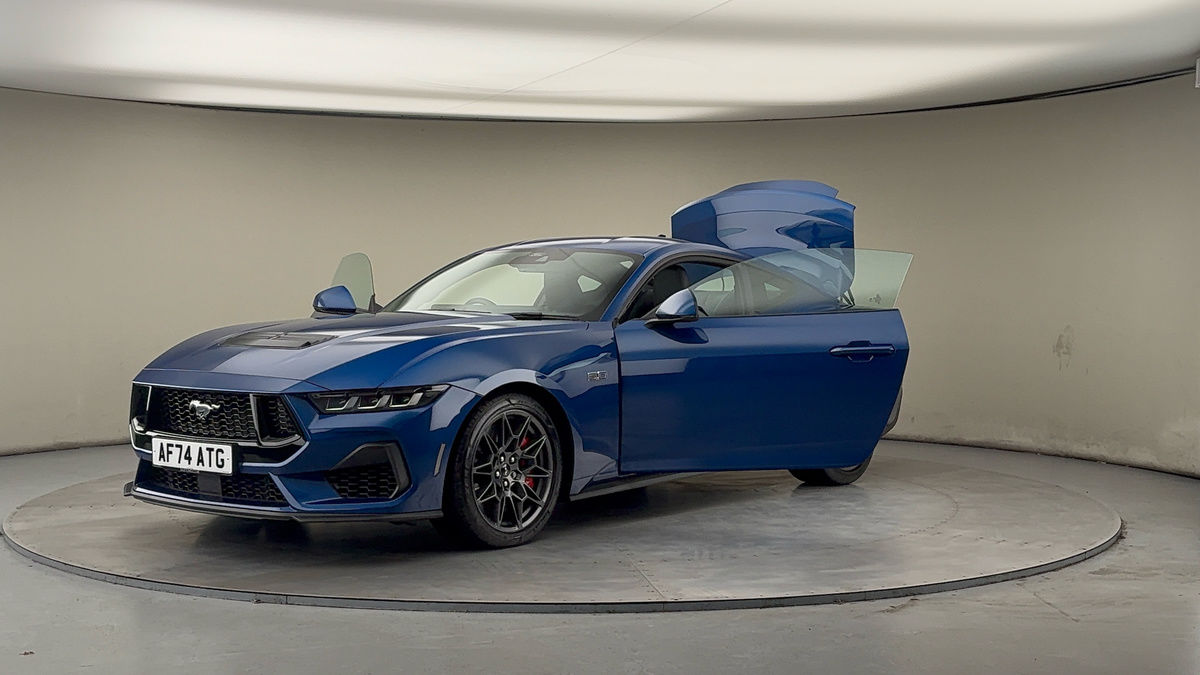 More views of Ford Mustang