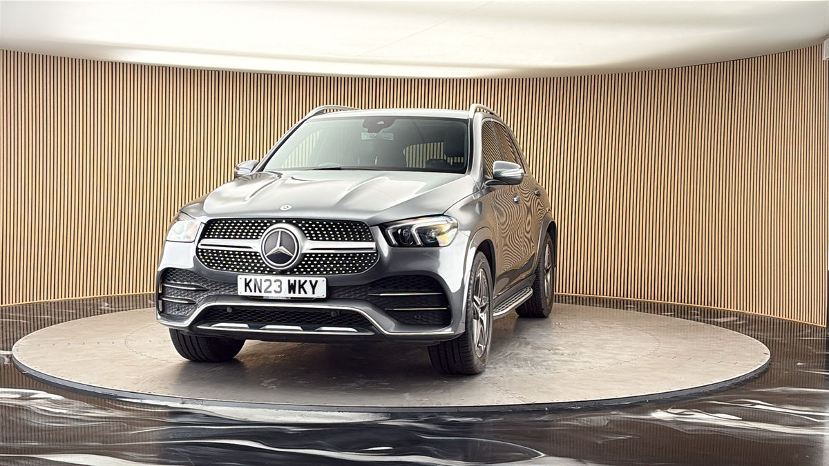 More views of Mercedes-Benz GLE