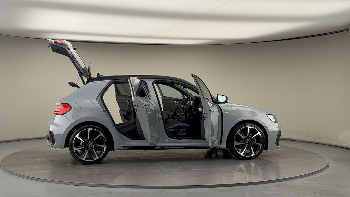 More views of Audi A1