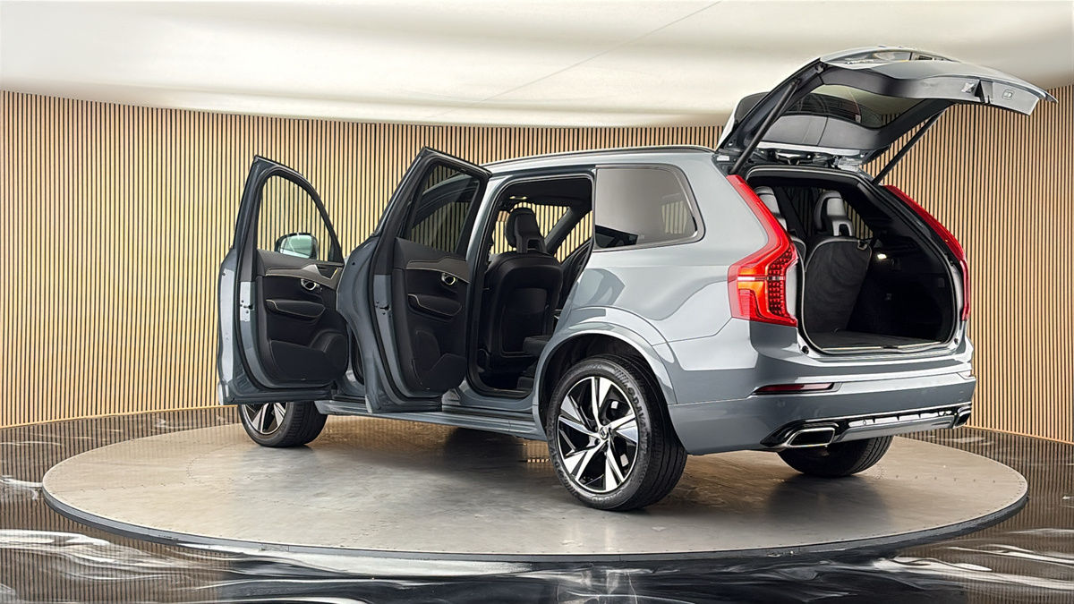 More views of Volvo XC90