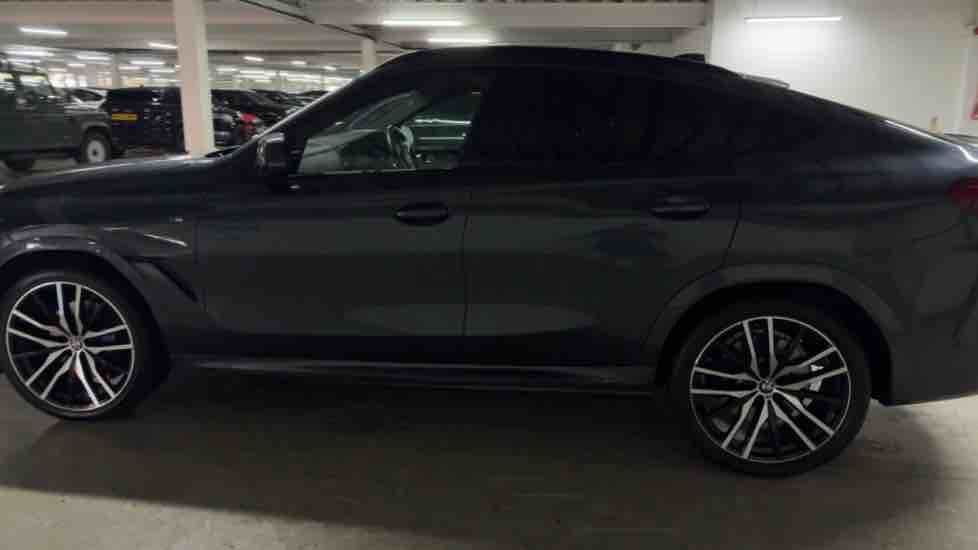 More views of BMW X6