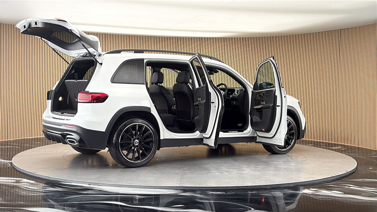 More views of Mercedes-Benz GLB
