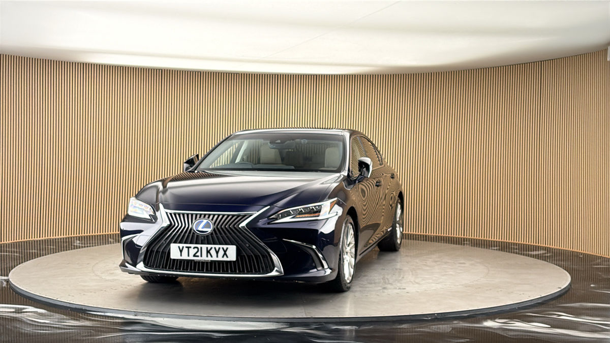 More views of Lexus ES