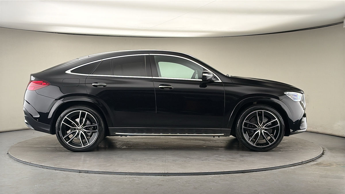 Mercedes-Benz GLE Image 16