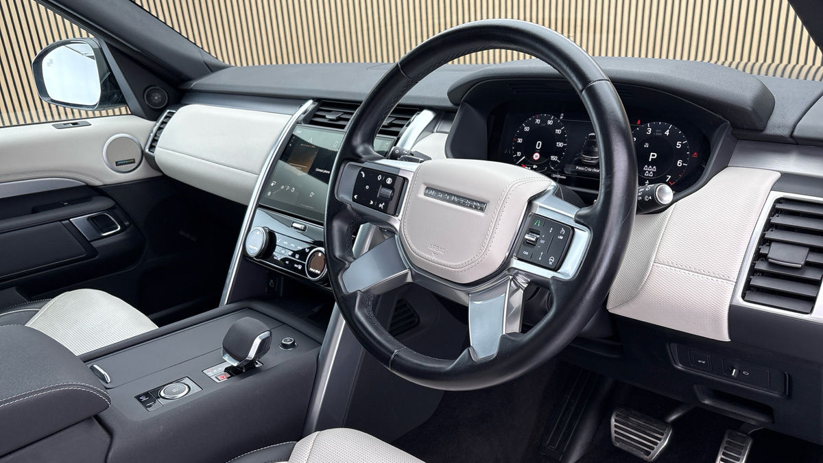 Land Rover Discovery Image 5