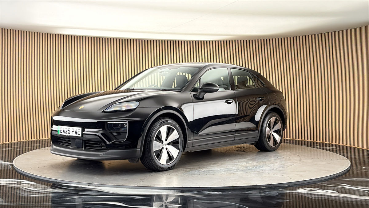 Porsche Macan Image 20