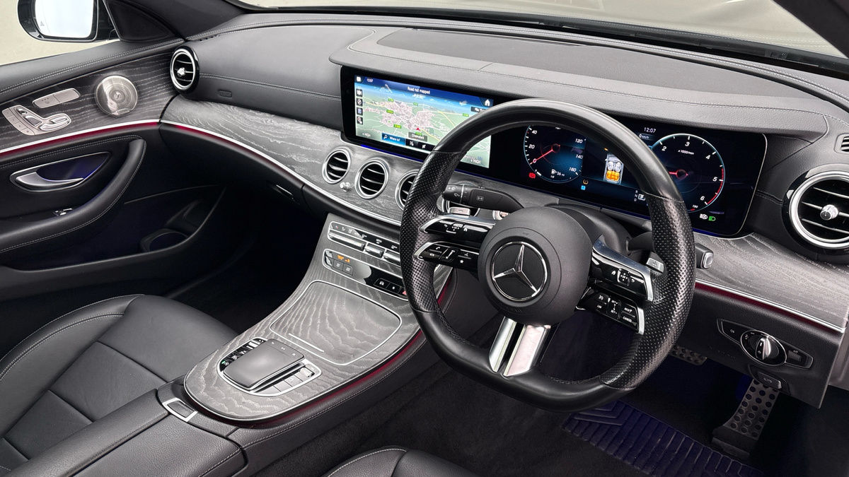 Mercedes-Benz E Class Image 5
