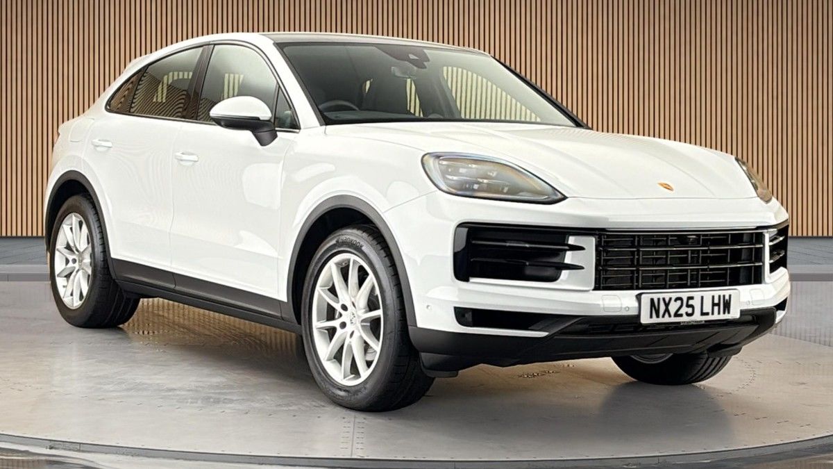 Porsche Cayenne Sticky Header Image