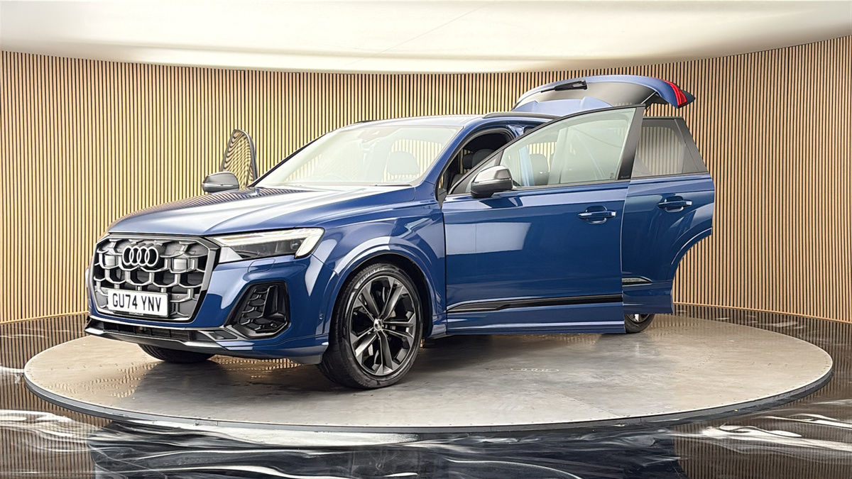 More views of Audi Q7