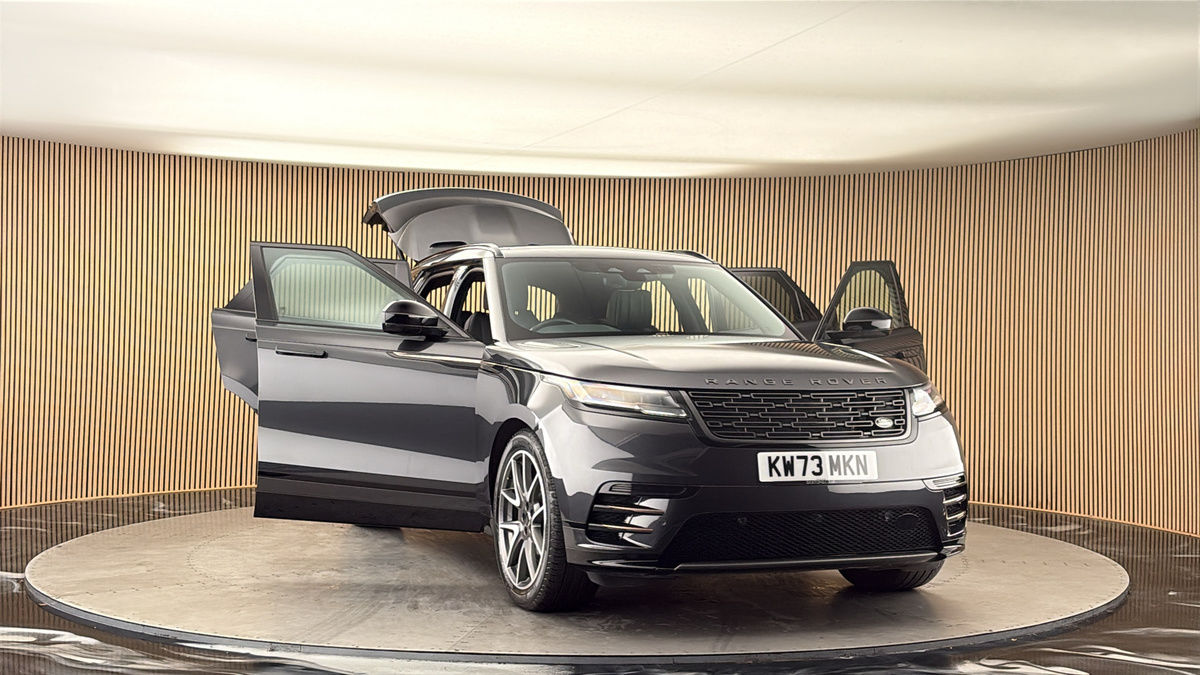 More views of Land Rover Range Rover Velar