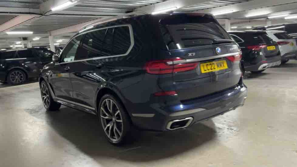 More views of BMW X7