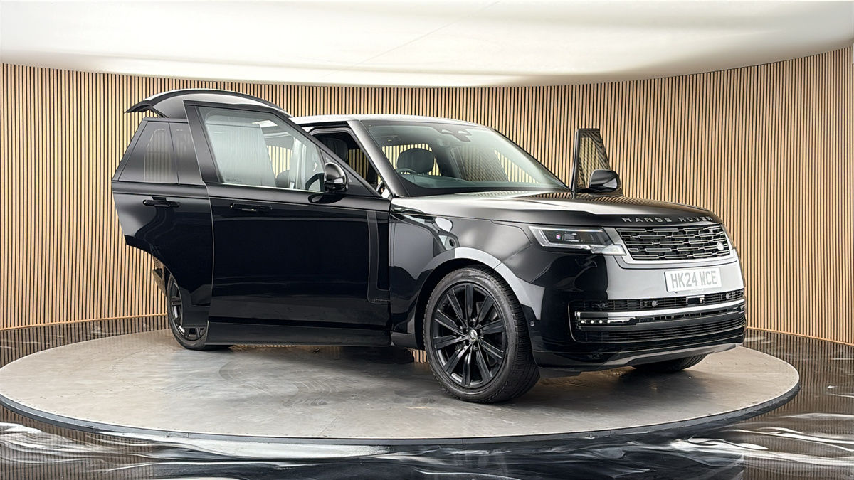 More views of Land Rover Range Rover