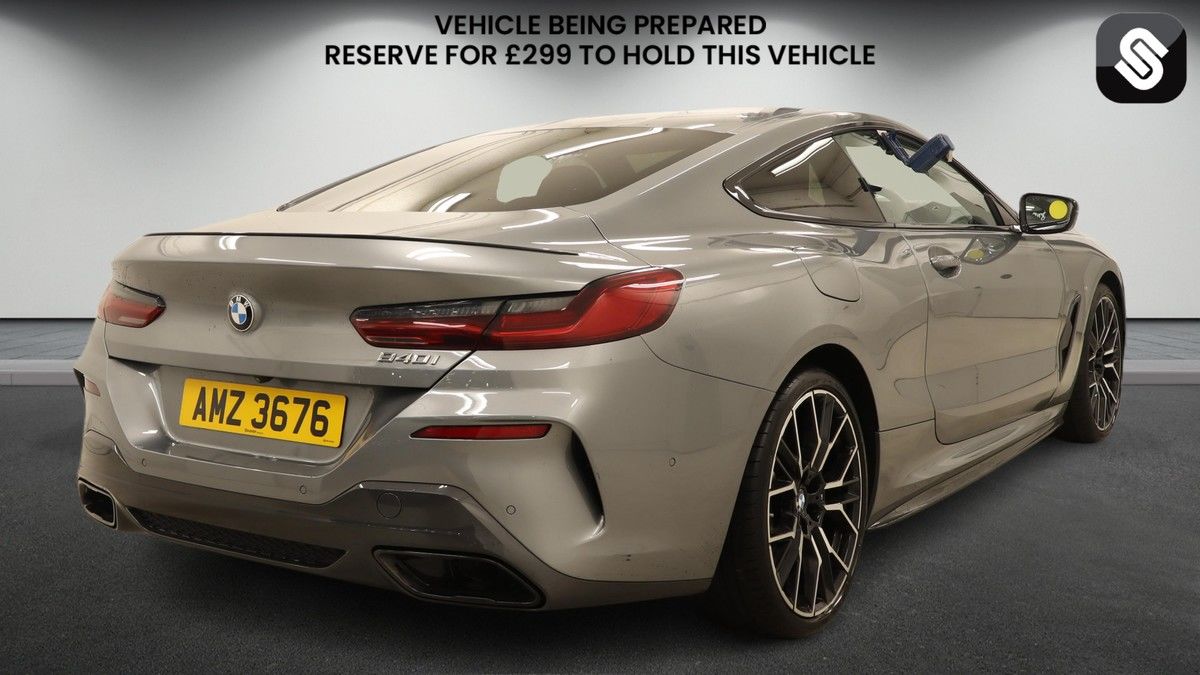 BMW 8 Series Image 4