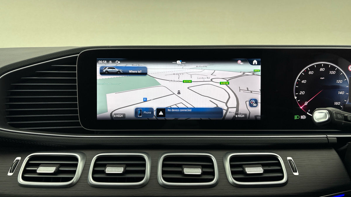 Mercedes-Benz GLE Image 17