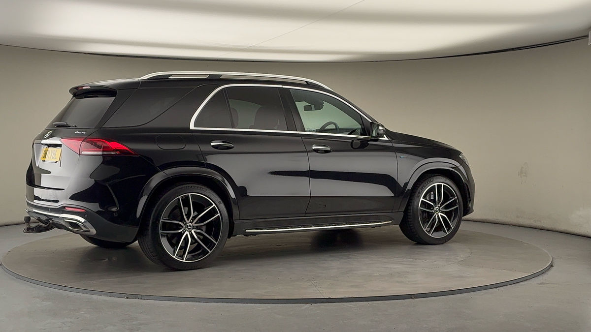 More views of Mercedes-Benz GLE