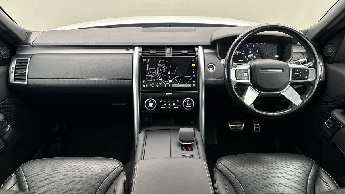 Land Rover Discovery Image 12