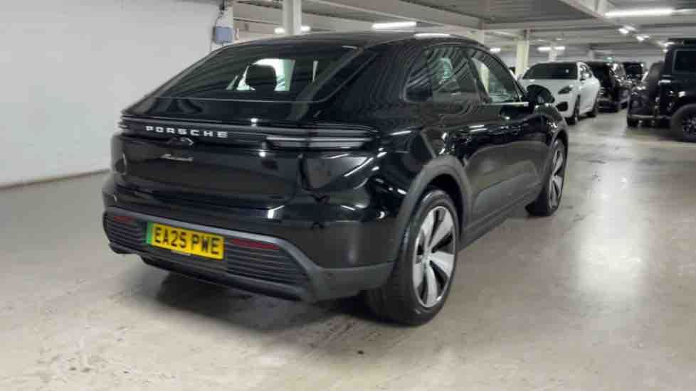 More views of Porsche Macan