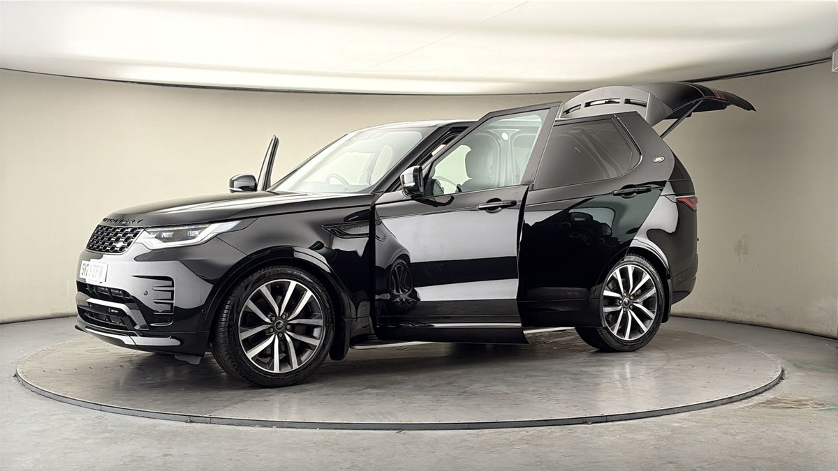 More views of Land Rover Discovery