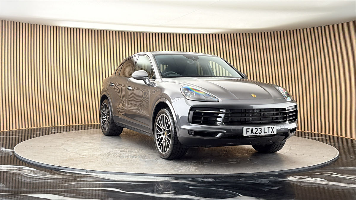 More views of Porsche Cayenne