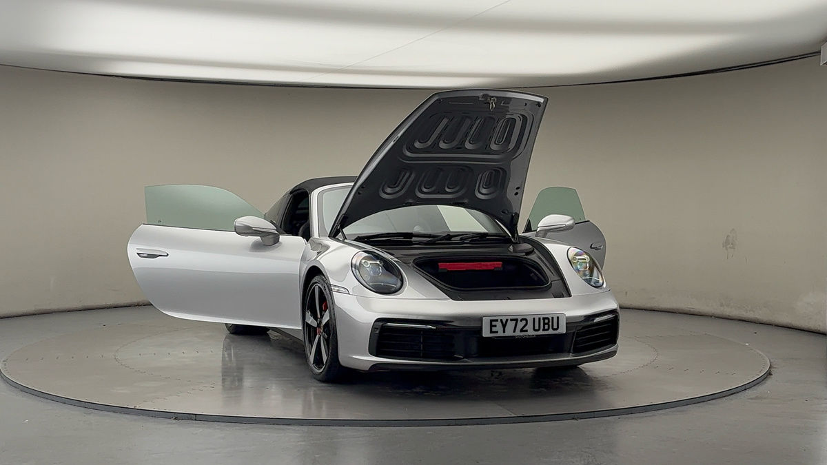 More views of Porsche 911