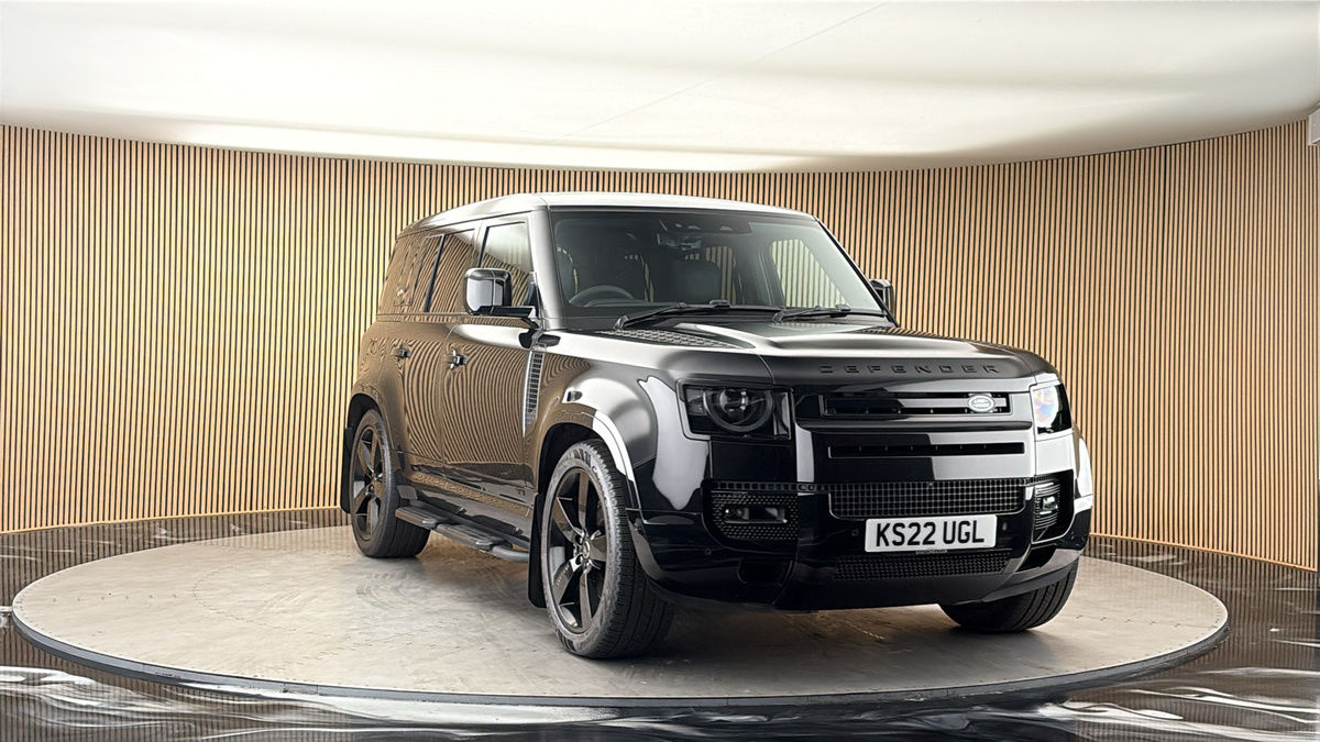 More views of Land Rover Defender 110
