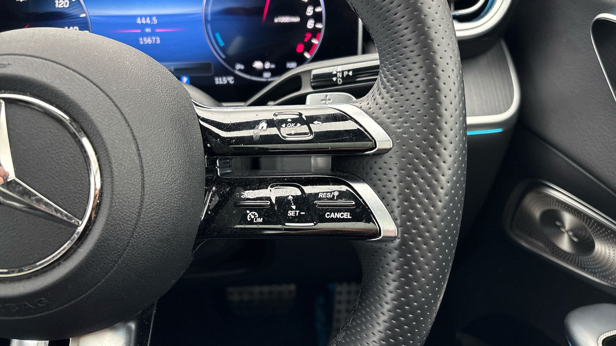 Mercedes-Benz GLC Image 14