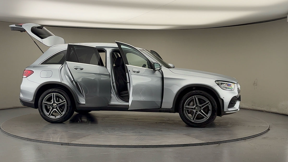 More views of Mercedes-Benz GLC