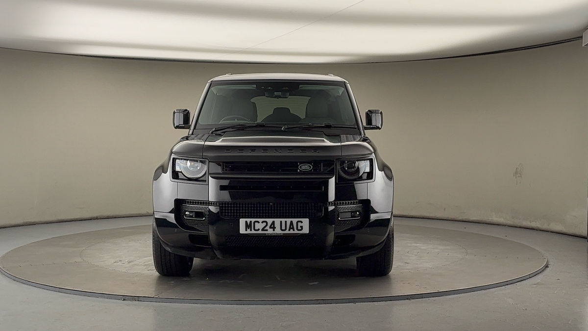 Land Rover Defender 110 Image 3