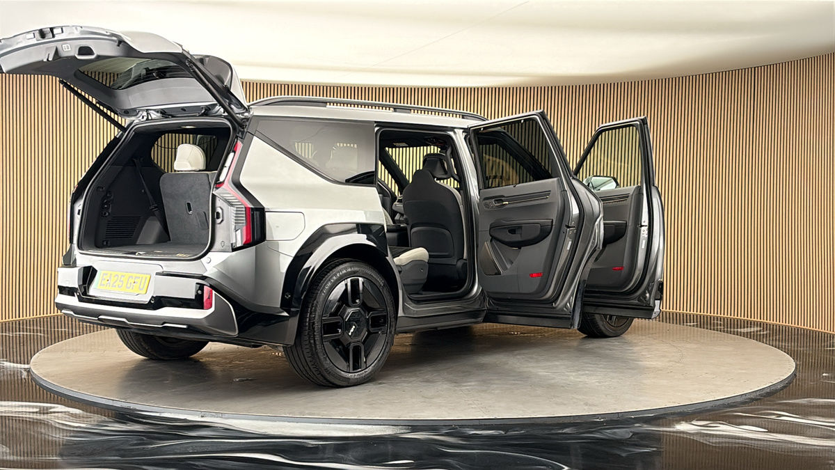 More views of Kia EV9