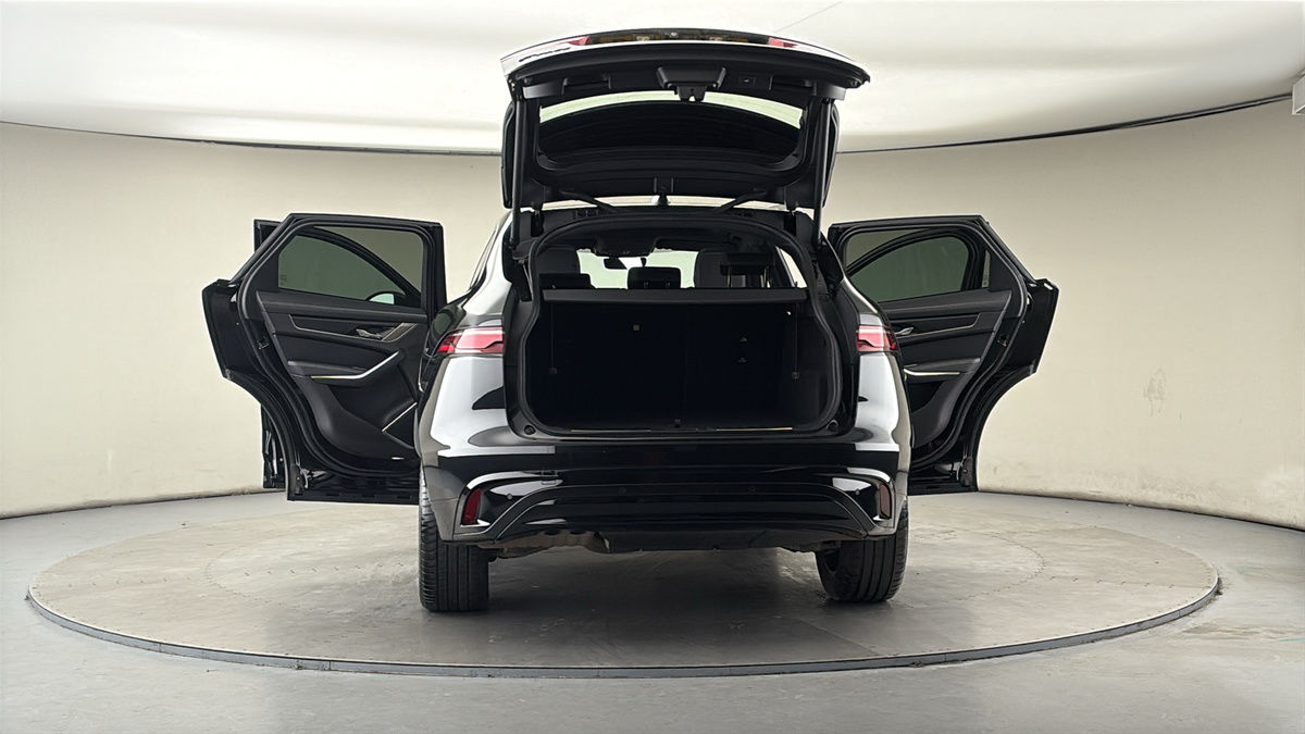 More views of Jaguar F-PACE