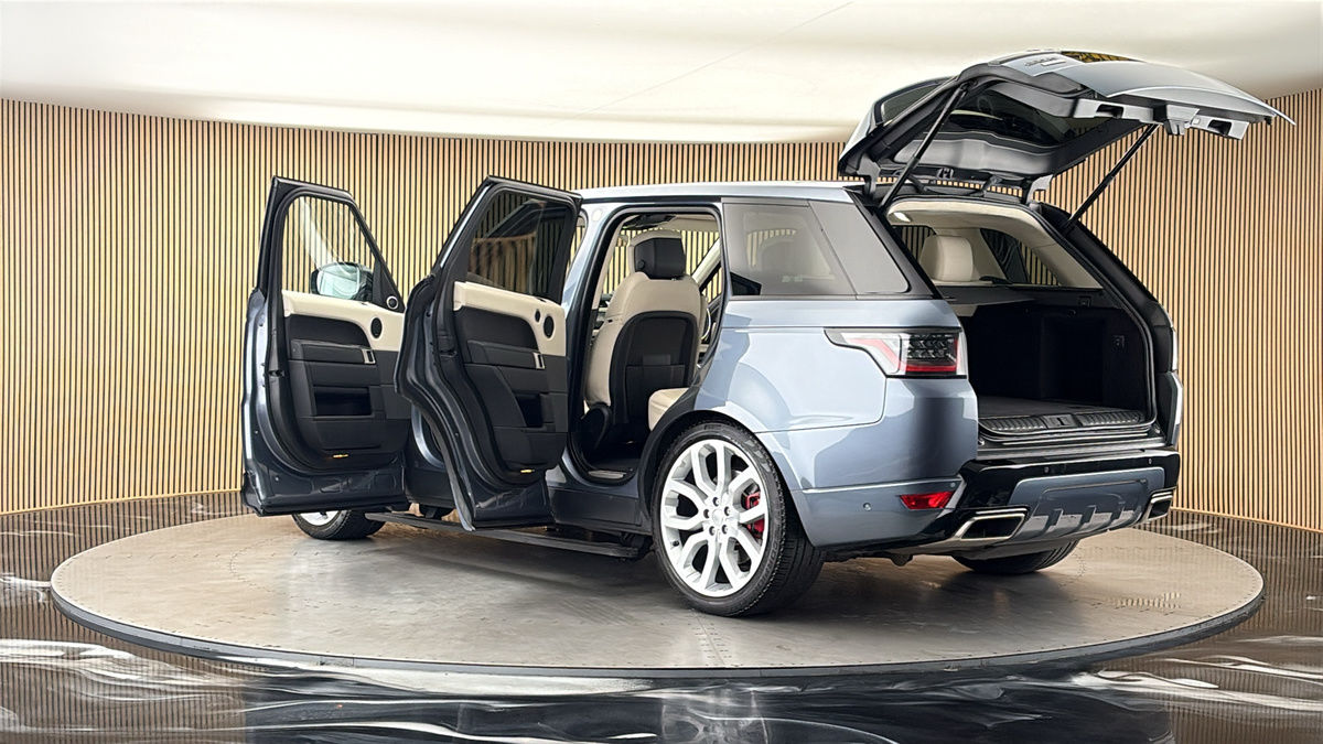 More views of Land Rover Range Rover Sport