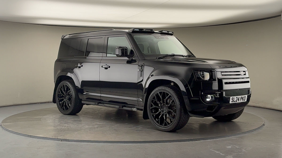 More views of Land Rover Defender 110