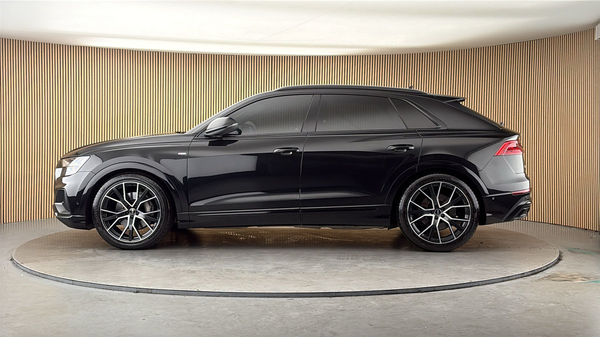 Audi Q8 Image 15