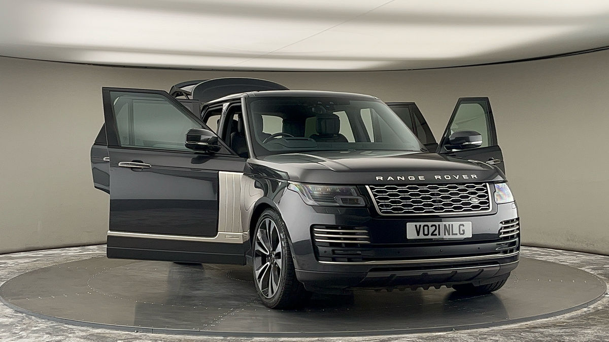 More views of Land Rover Range Rover