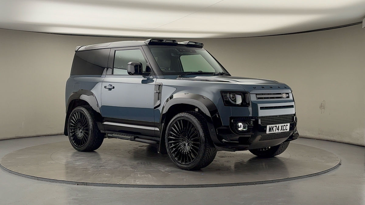 More views of Land Rover Defender 90