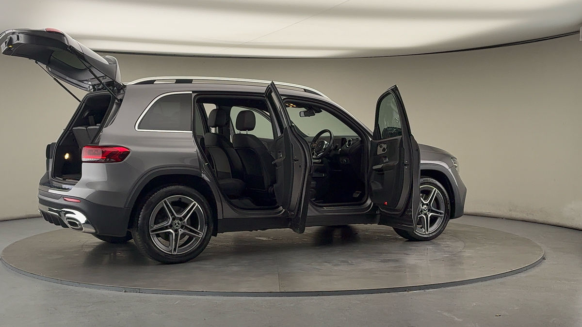 More views of Mercedes-Benz GLB