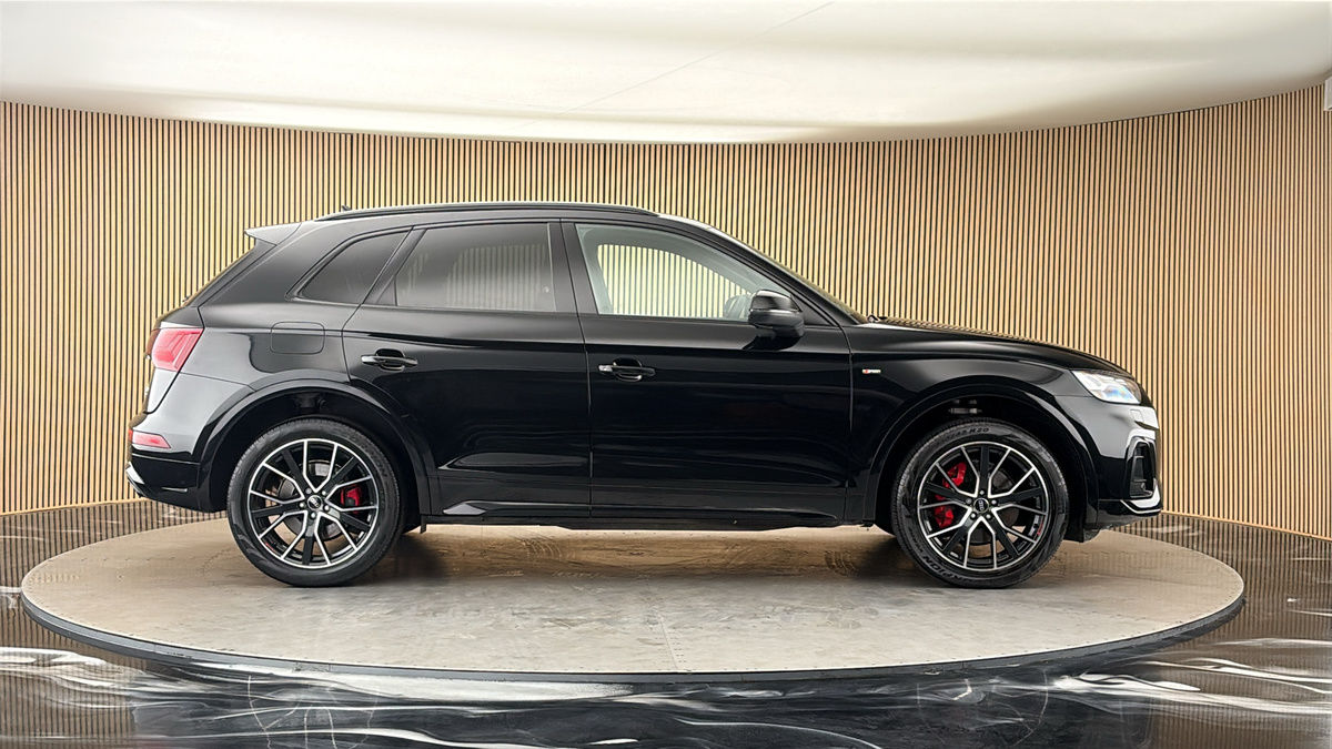 Audi Q5 Image 16
