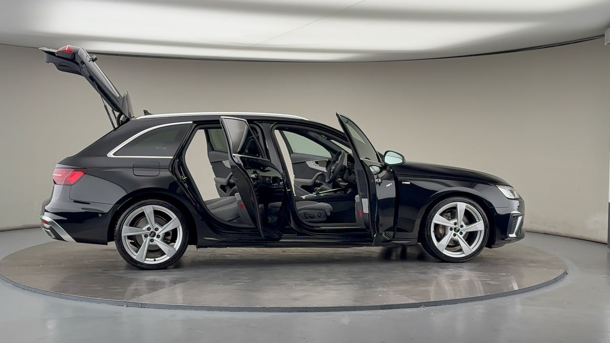 More views of Audi A4 Avant