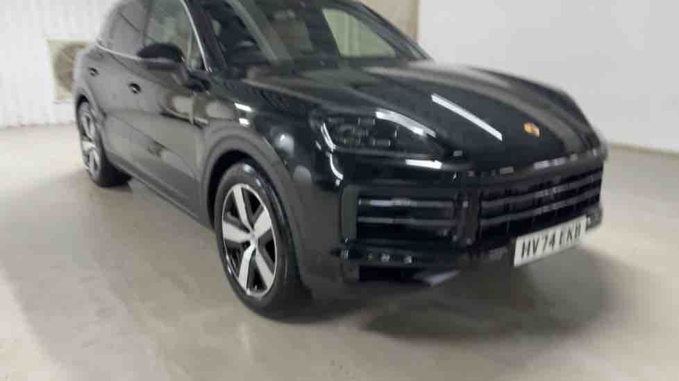More views of Porsche Cayenne