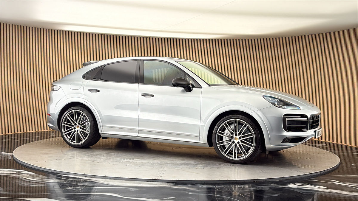More views of Porsche Cayenne
