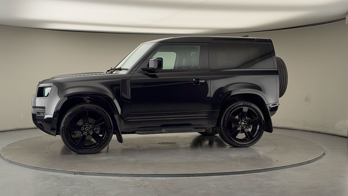 More views of Land Rover Defender 90