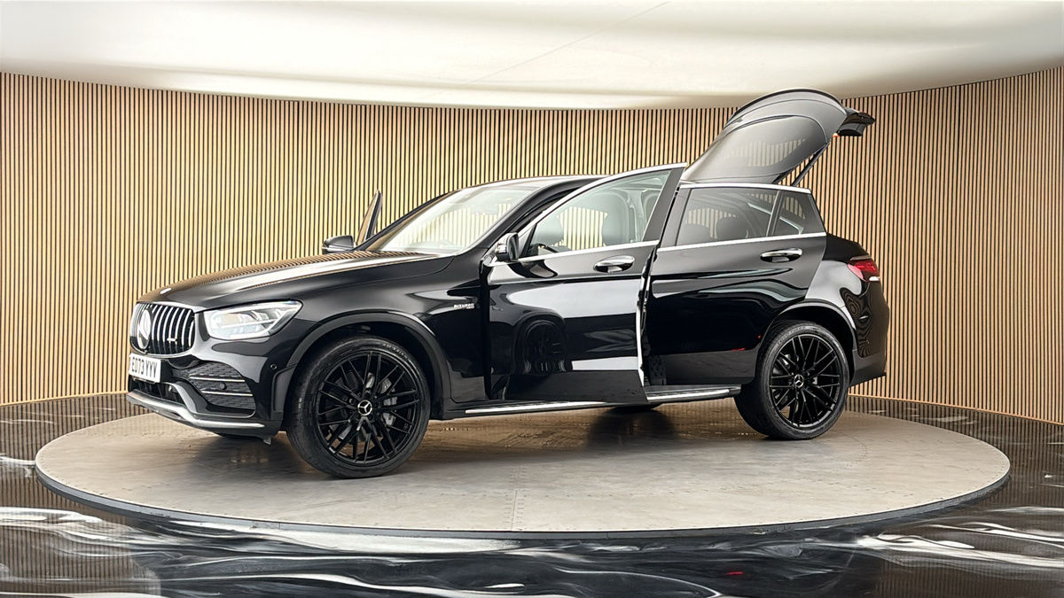 More views of Mercedes-Benz GLC