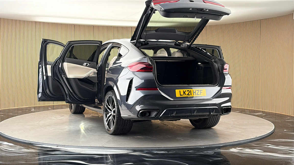 More views of BMW X6