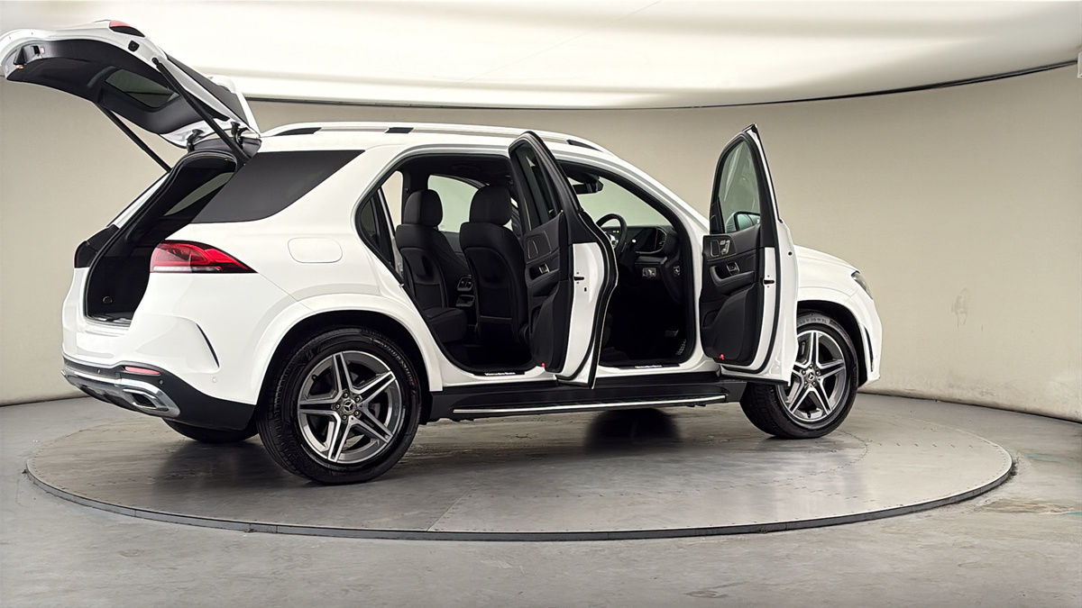 More views of Mercedes-Benz GLE
